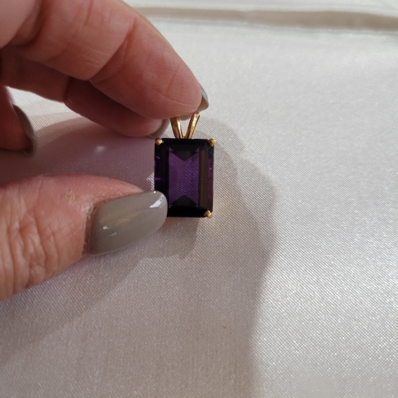 14kt yg Amethyst pendant - Picture 2 of 5